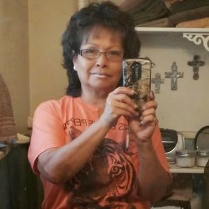 Meet your Posher, Helen